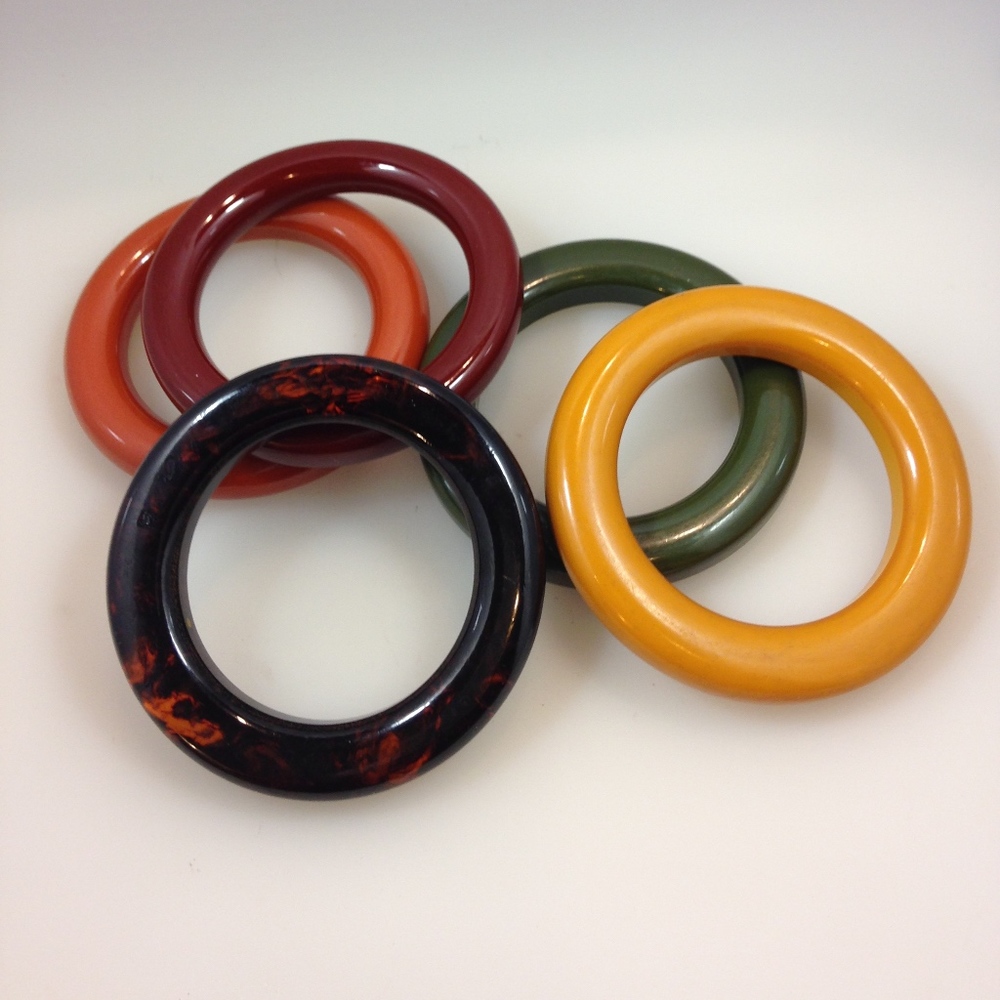 5 Rounded Vintage Bakelite Bracelets